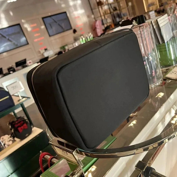 Kate Spade Chelsea Travel Cosmetic Case KC635-BLK - Picture 4 of 9